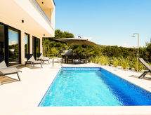 Primosten Hills West: Luxe villa aan zee met privézwembad voor 9 personen - thumbnail 6
