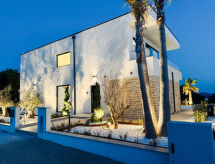 Primosten Hills West: Luxe villa aan zee met privézwembad voor 9 personen - thumbnail 3