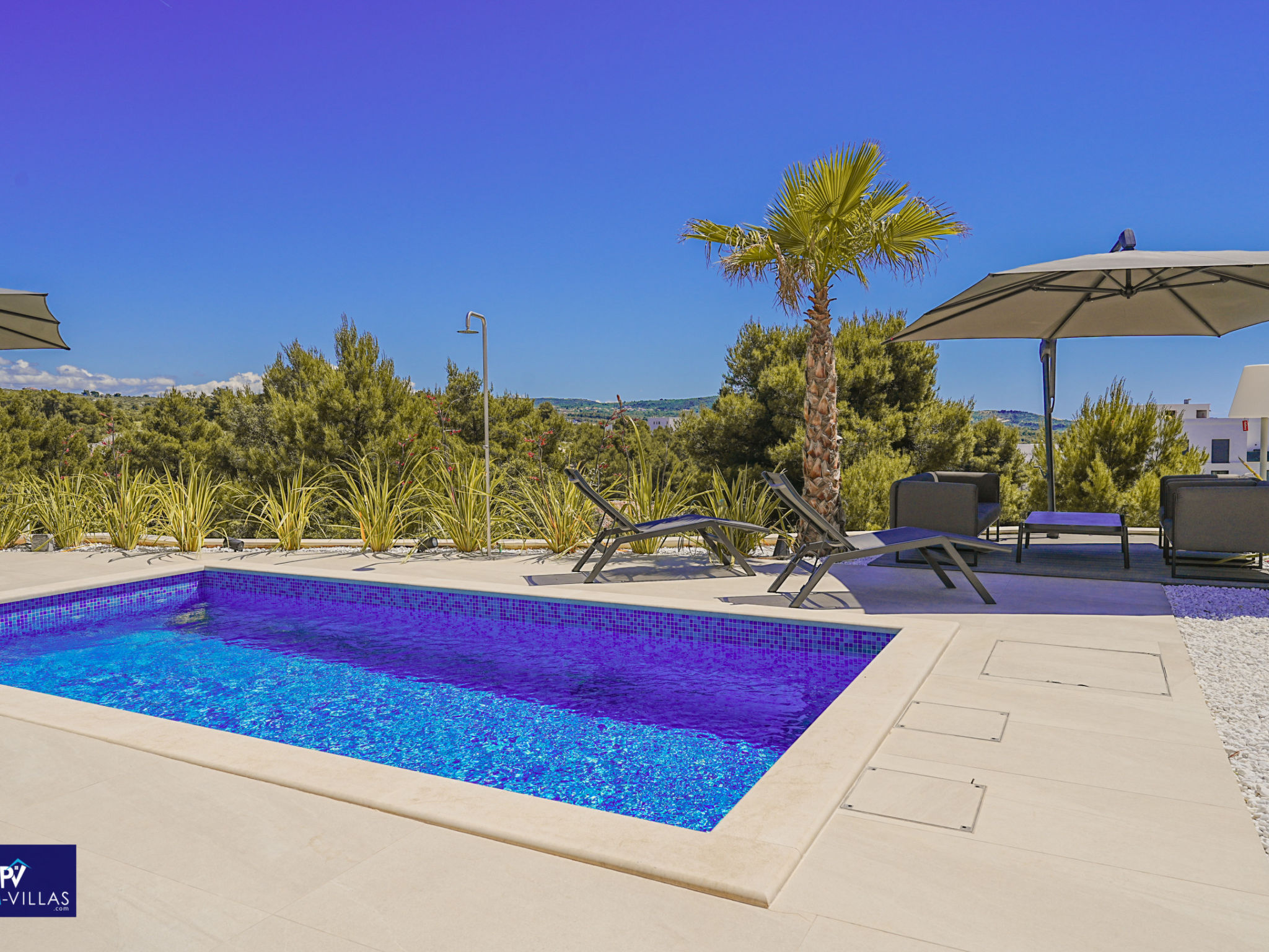 Primosten Hills - West