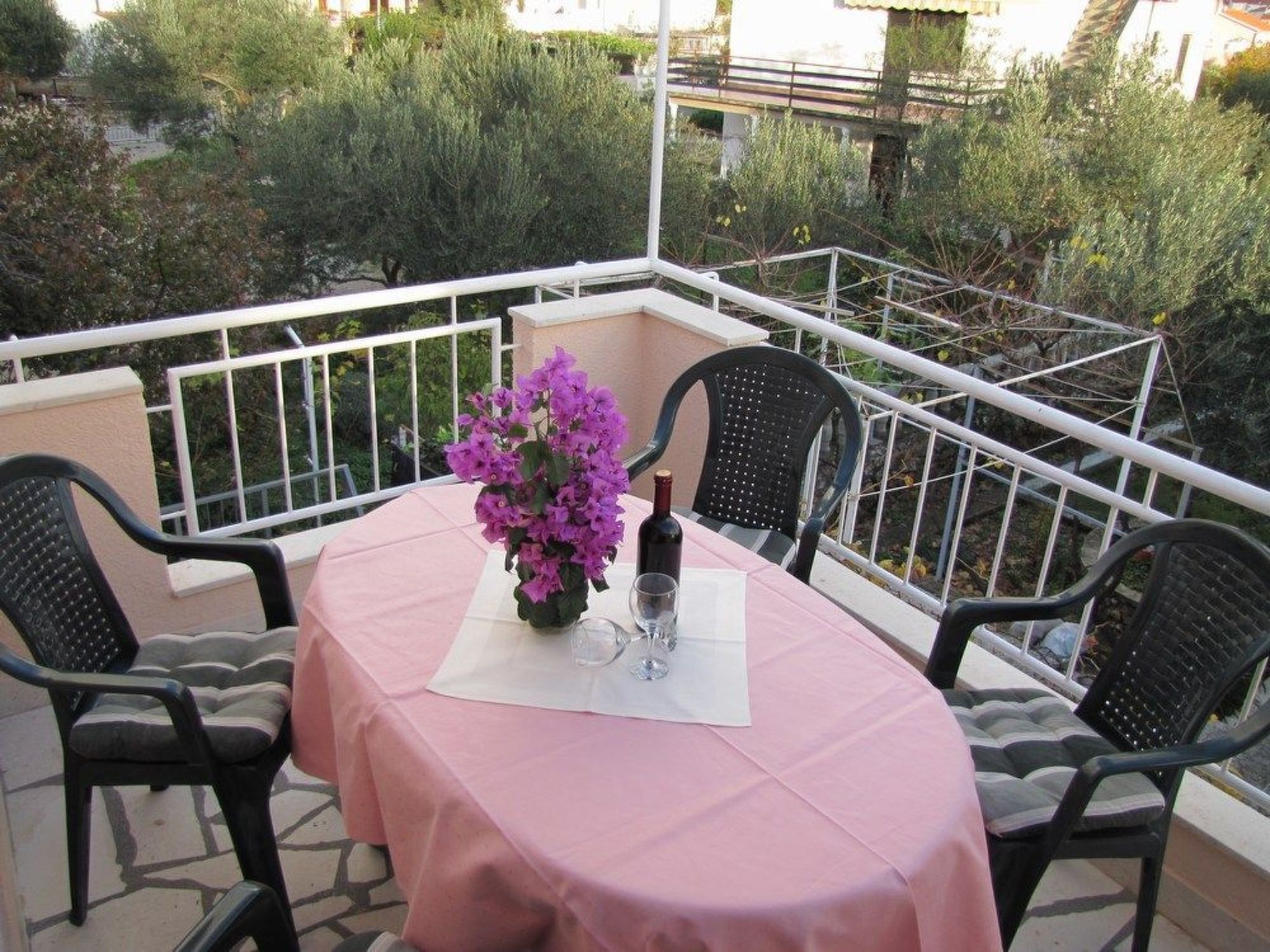 Zdravko 3 für 5 Personen-Image-tags.info