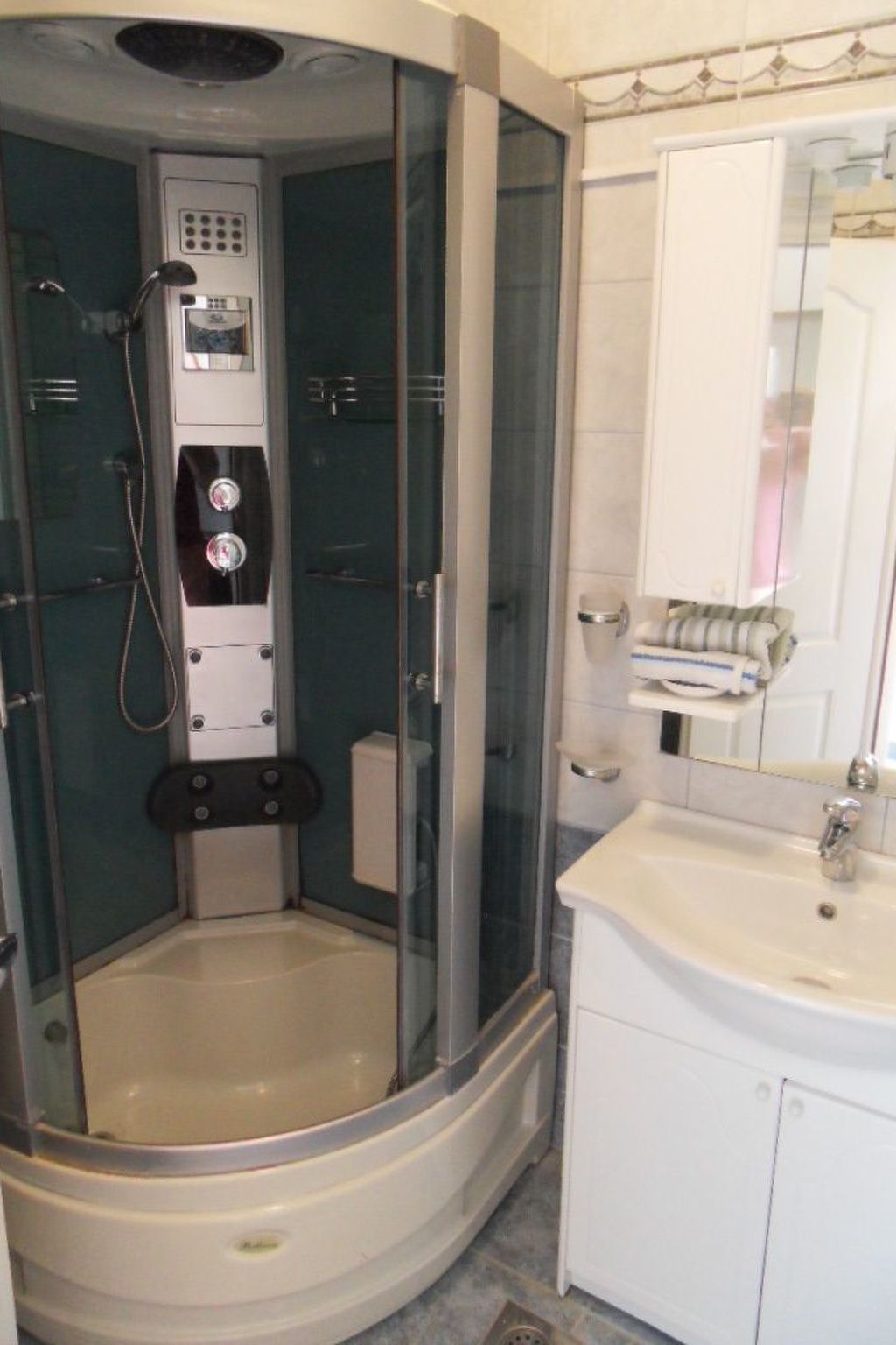 Mit Blick auf das Wasser-Image-tags.info