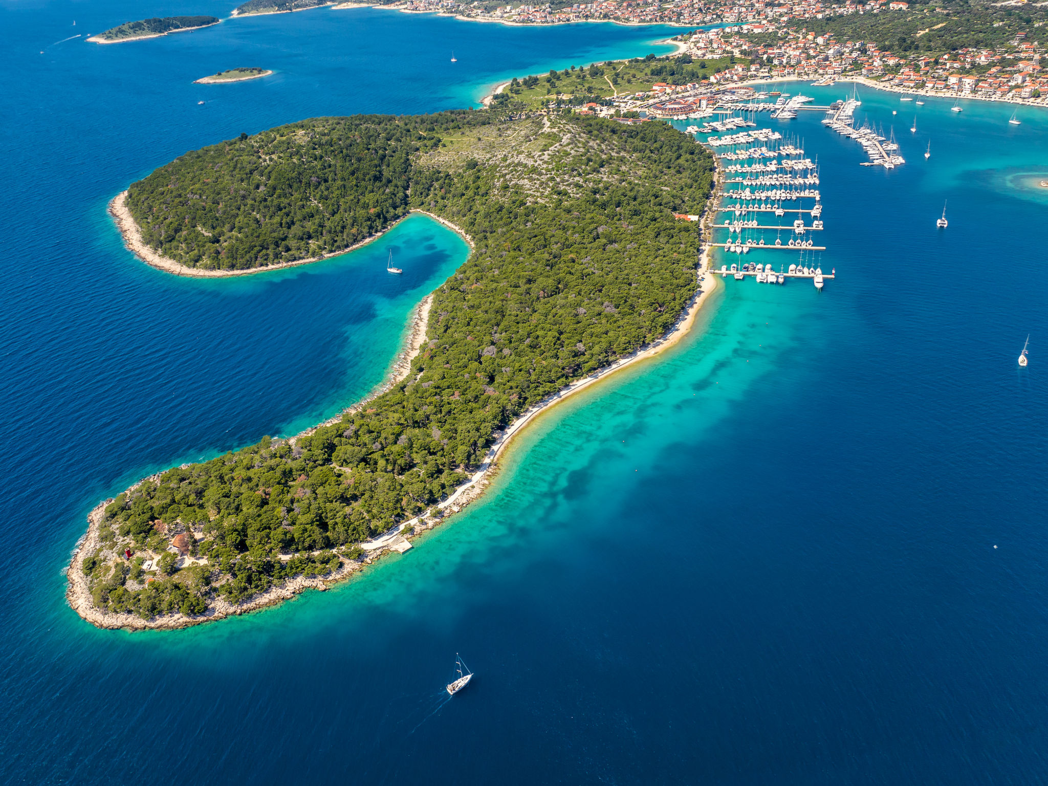Mit Blick auf das Wasser-Area