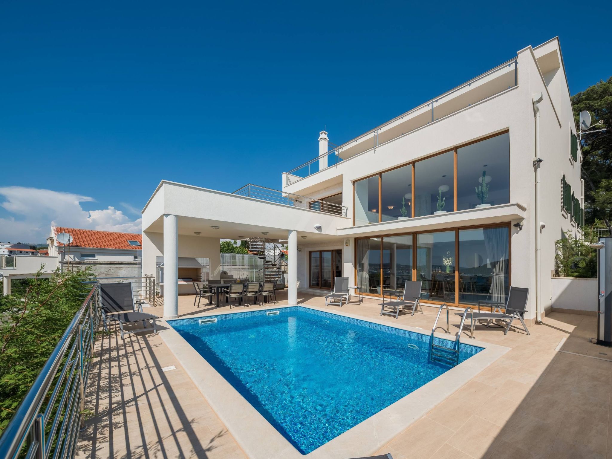 Luxusvilla Jasmin mit Privatpool-Drinnen