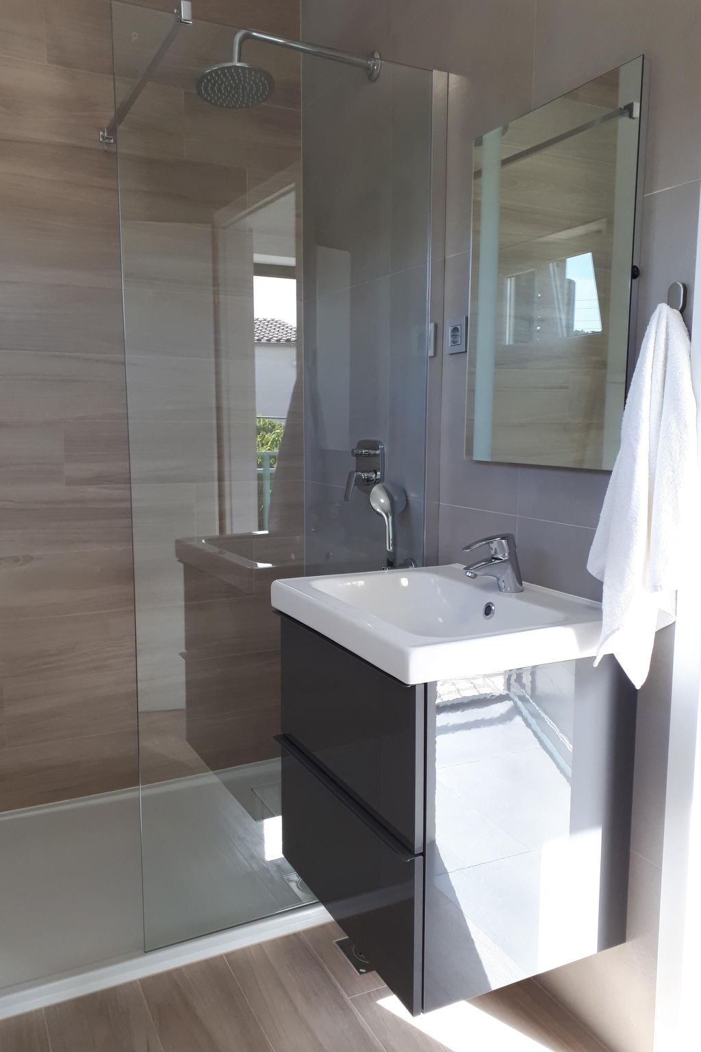 Großes, strandnahes Ferienhaus in Podglavica-Image-tags.info