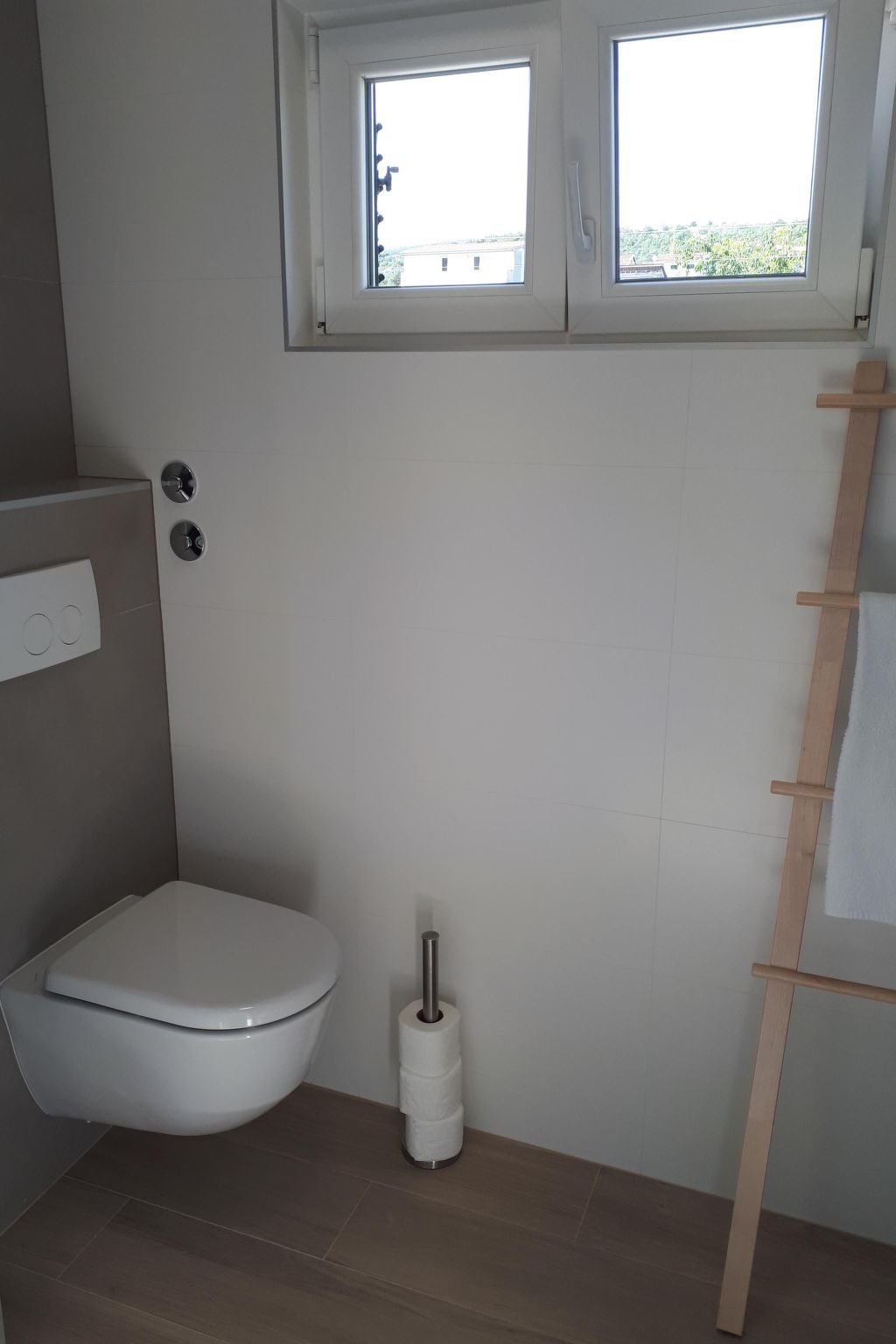 Großes, strandnahes Ferienhaus in Podglavica-Image-tags.info