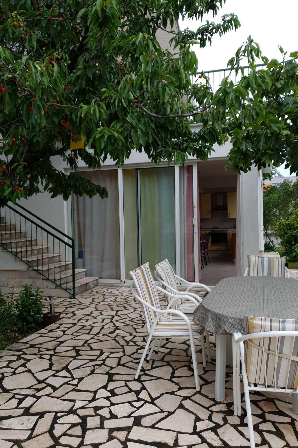 Großes, strandnahes Ferienhaus in Podglavica-Image-tags.info