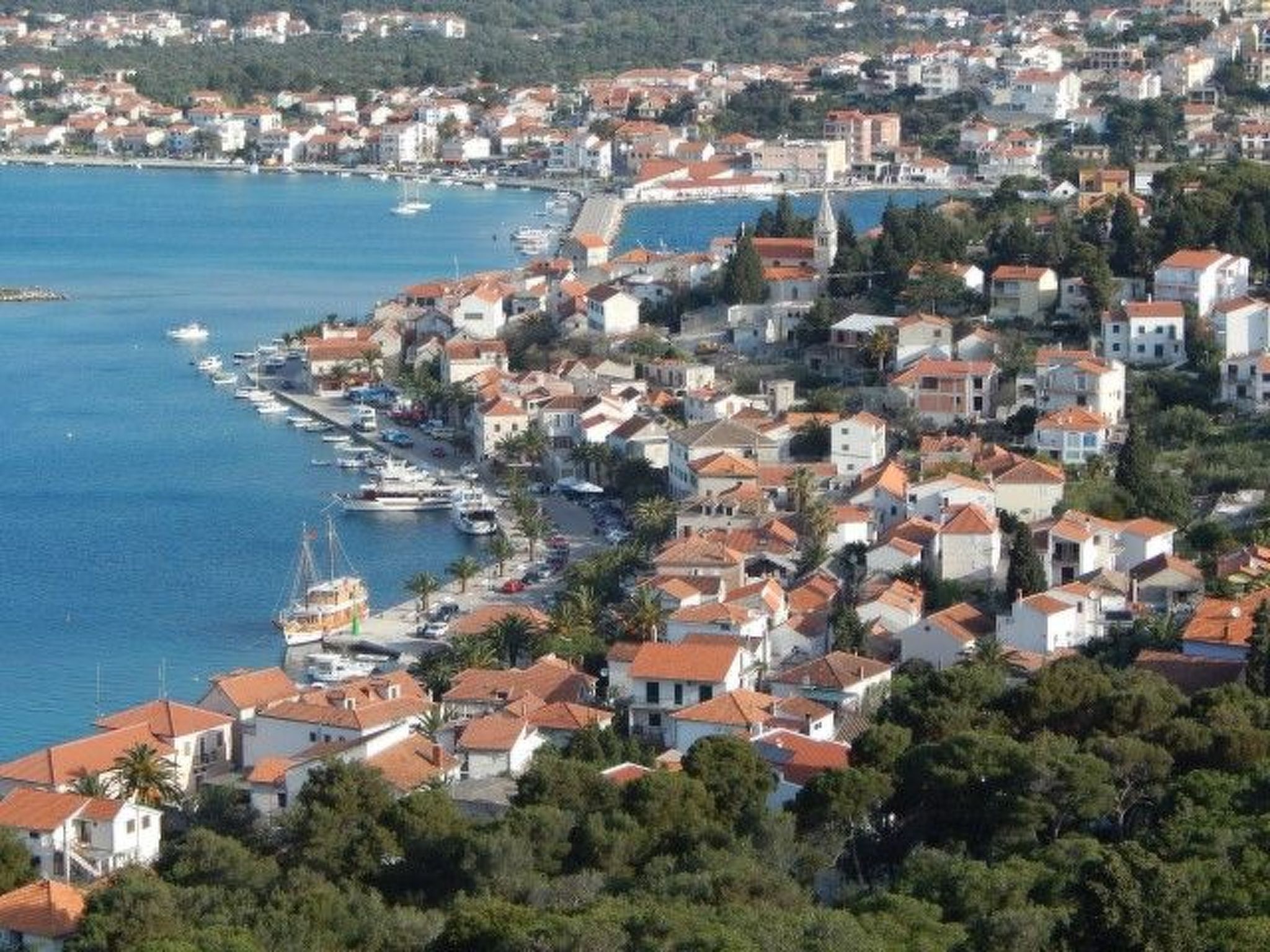 Großes, strandnahes Ferienhaus in Podglavica-Image-tags.info