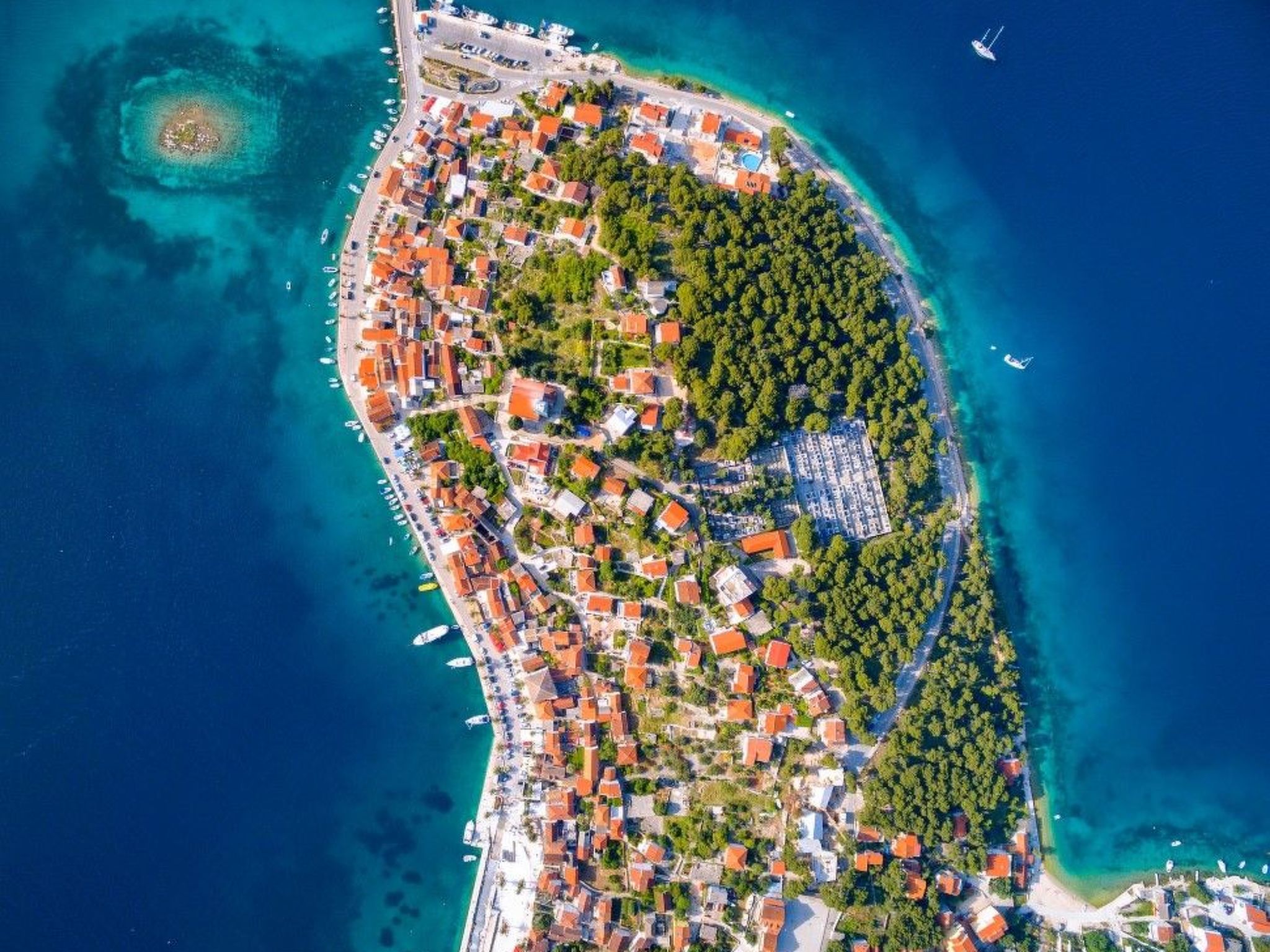 Großes, strandnahes Ferienhaus in Podglavica-Image-tags.info