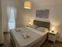 Appartement Duic: Modern appartement op 50 meter van zee in Rogoznica - thumbnail 1