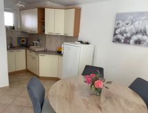 Appartement Duic: Modern appartement op 50 meter van zee in Rogoznica - thumbnail 5
