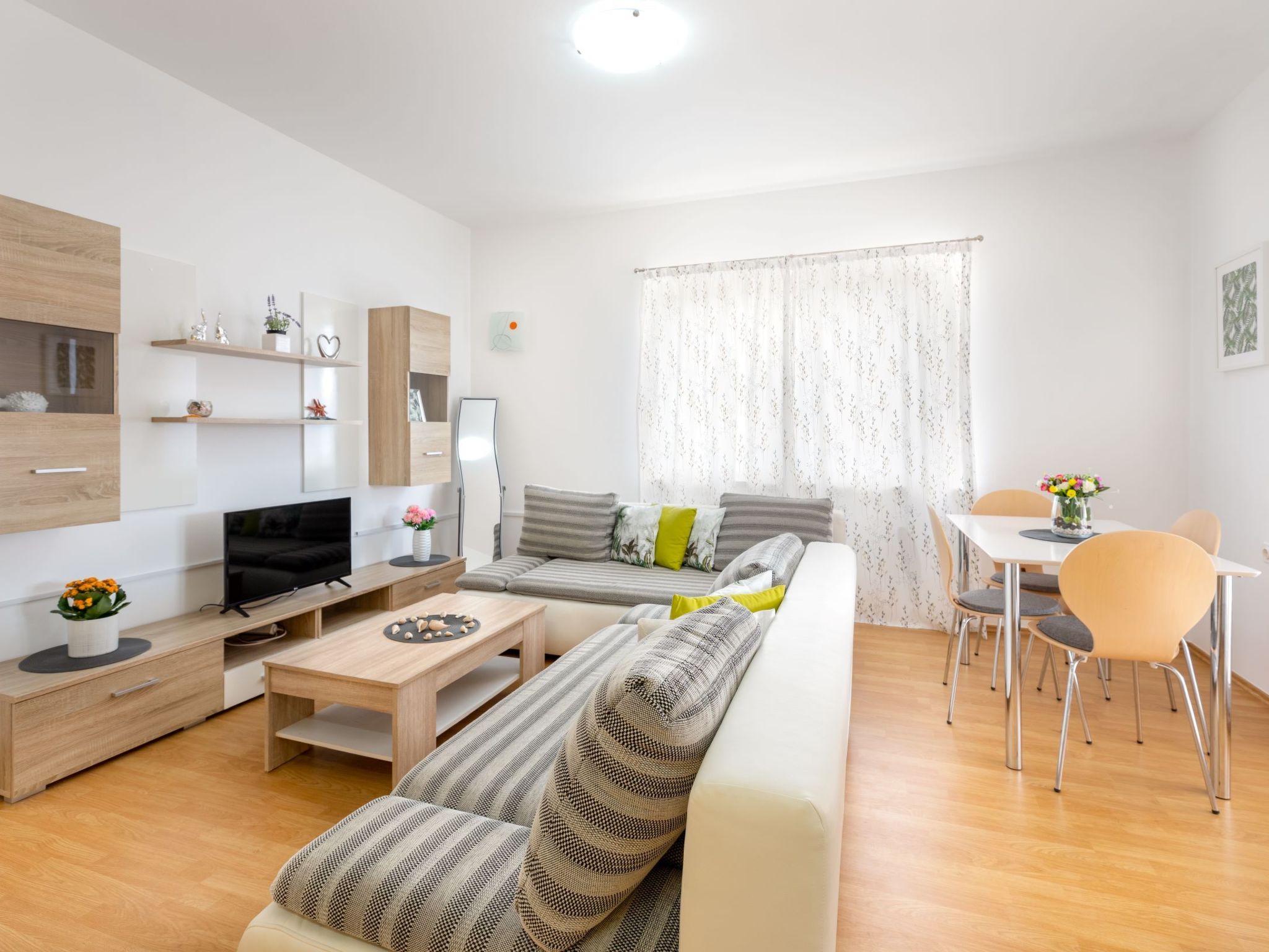 Appartement "Maya" mit Blick auf das Wasser
