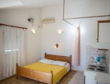 Appartement Zdravko 1: sfeervol verblijf aan zee in Rogoznica - thumbnail 1
