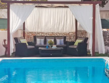 Appartement Diana aan zee met privézwembad in Ražanj, Kroatië - thumbnail 2