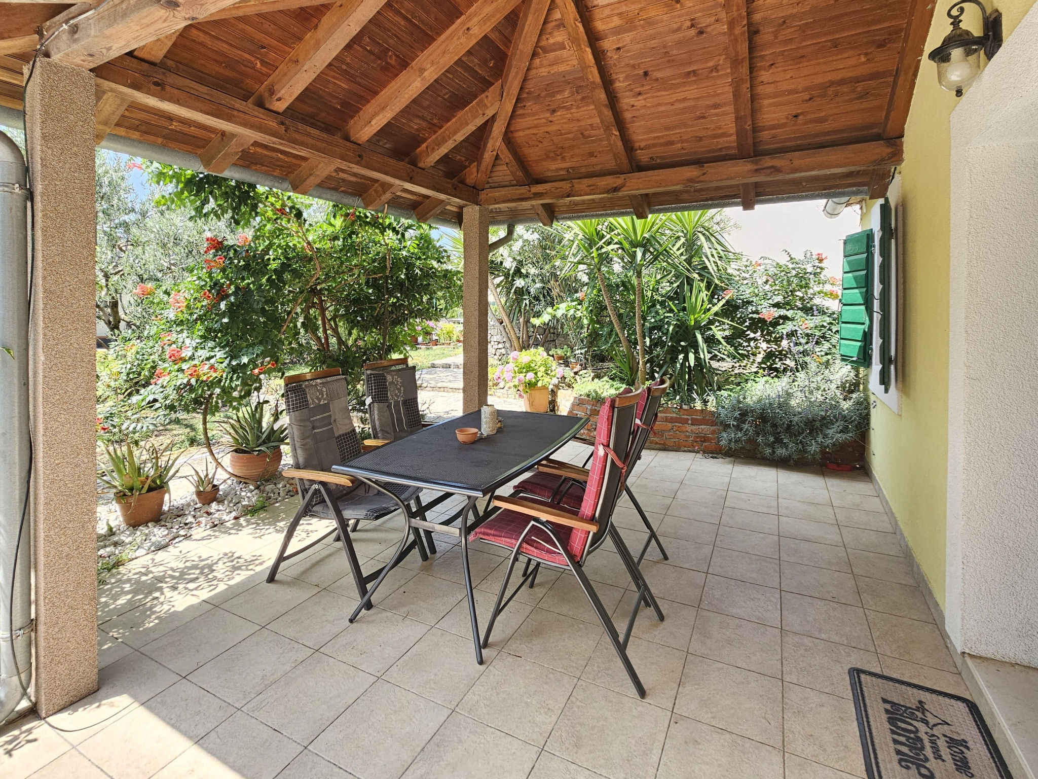 Ferienhaus in Rogoznica/Razanj (Kroatien) und 1 Hund erlaubt