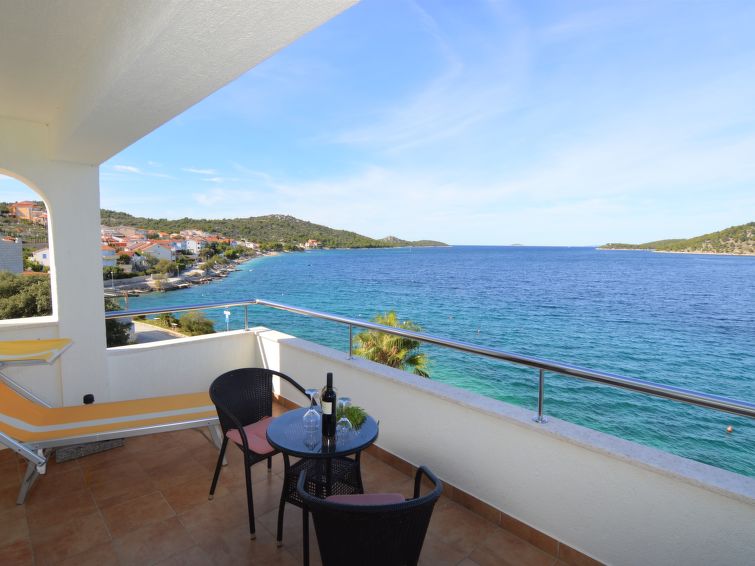 Search and Stay destination Ražanj, Šibensko-kninska županija - Croatia from AU$ 120. Galeb (ROZ 105)