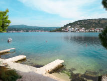 Suzi: Ruim vakantiehuis voor 8 personen aan de Dalmatische kust in Ražanj - thumbnail 4