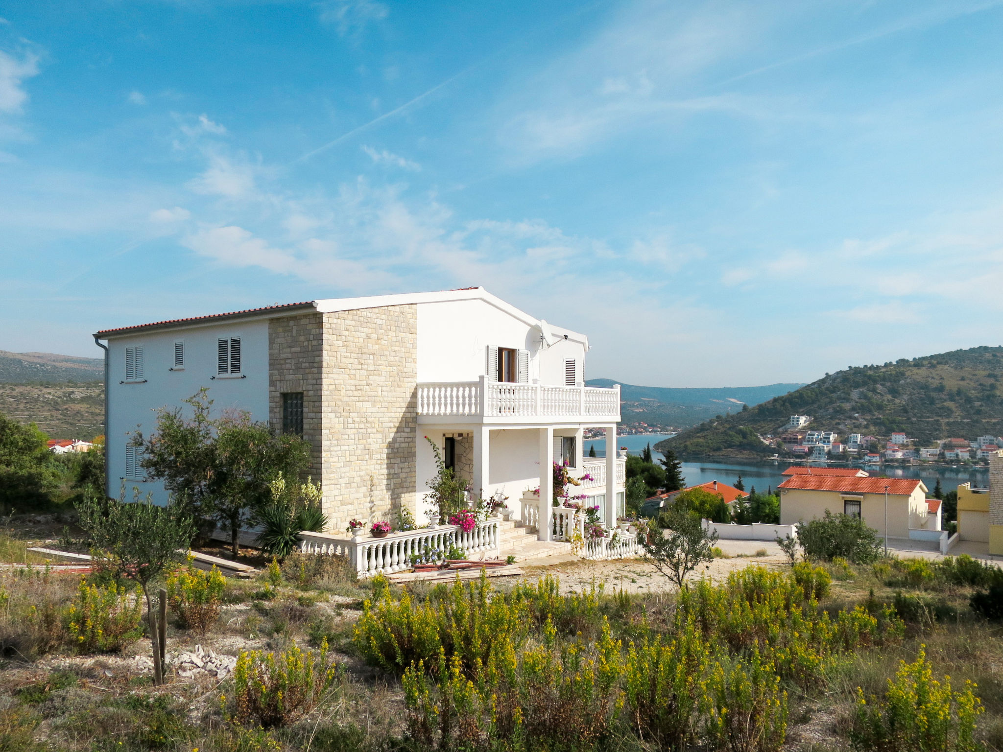 Suzi: Ruim vakantiehuis voor 8 personen aan de Dalmatische kust in Ražanj - foto 19