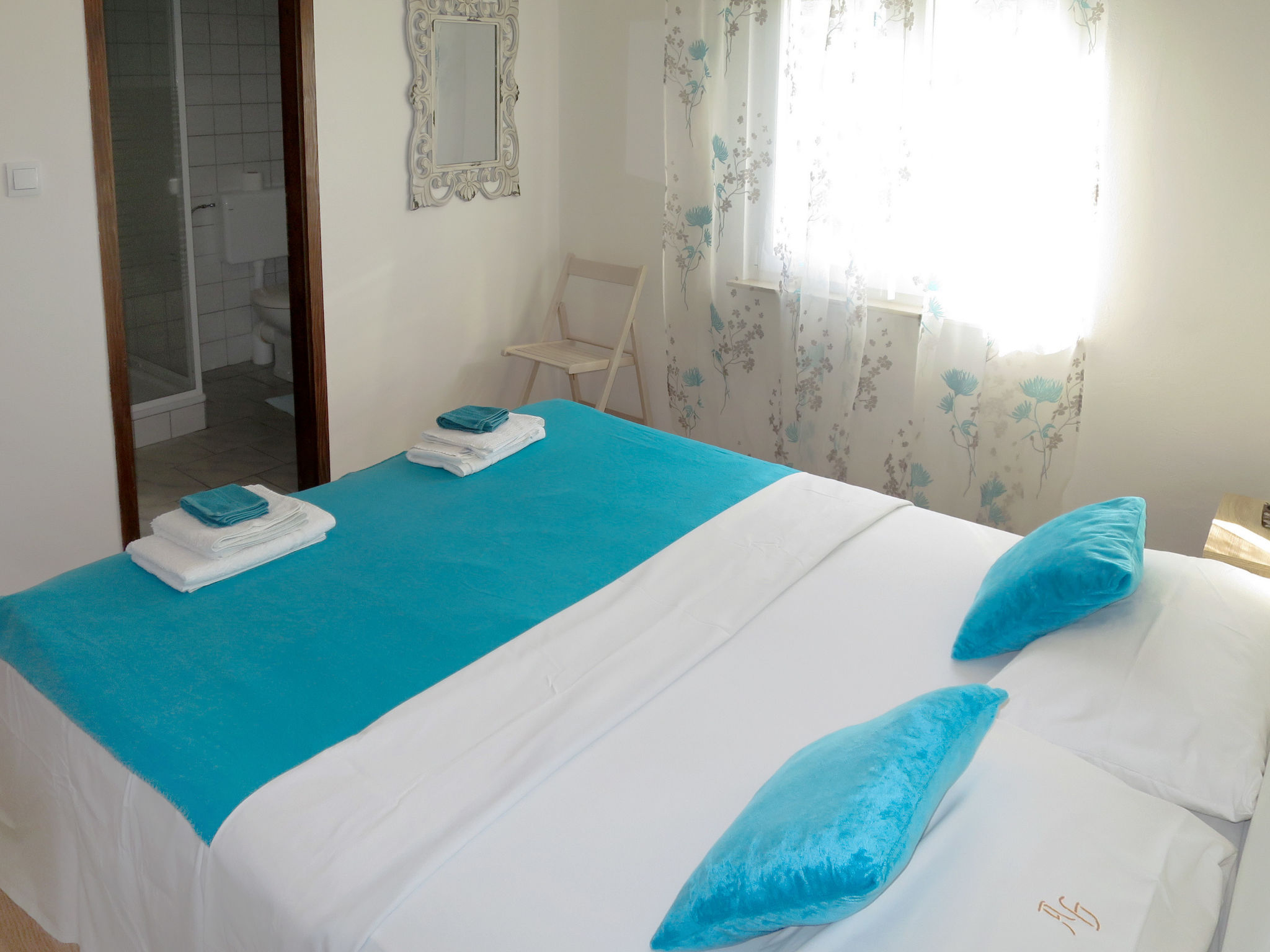 Suzi: Ruim vakantiehuis voor 8 personen aan de Dalmatische kust in Ražanj - foto 10