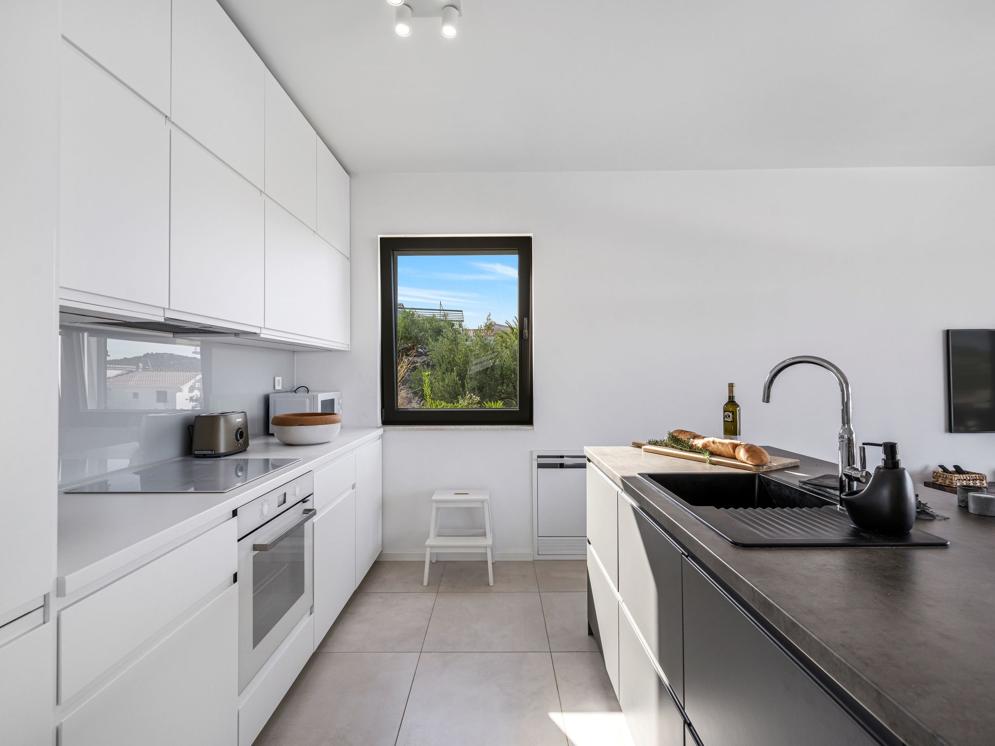 Villa Tyra-Image-tags.info