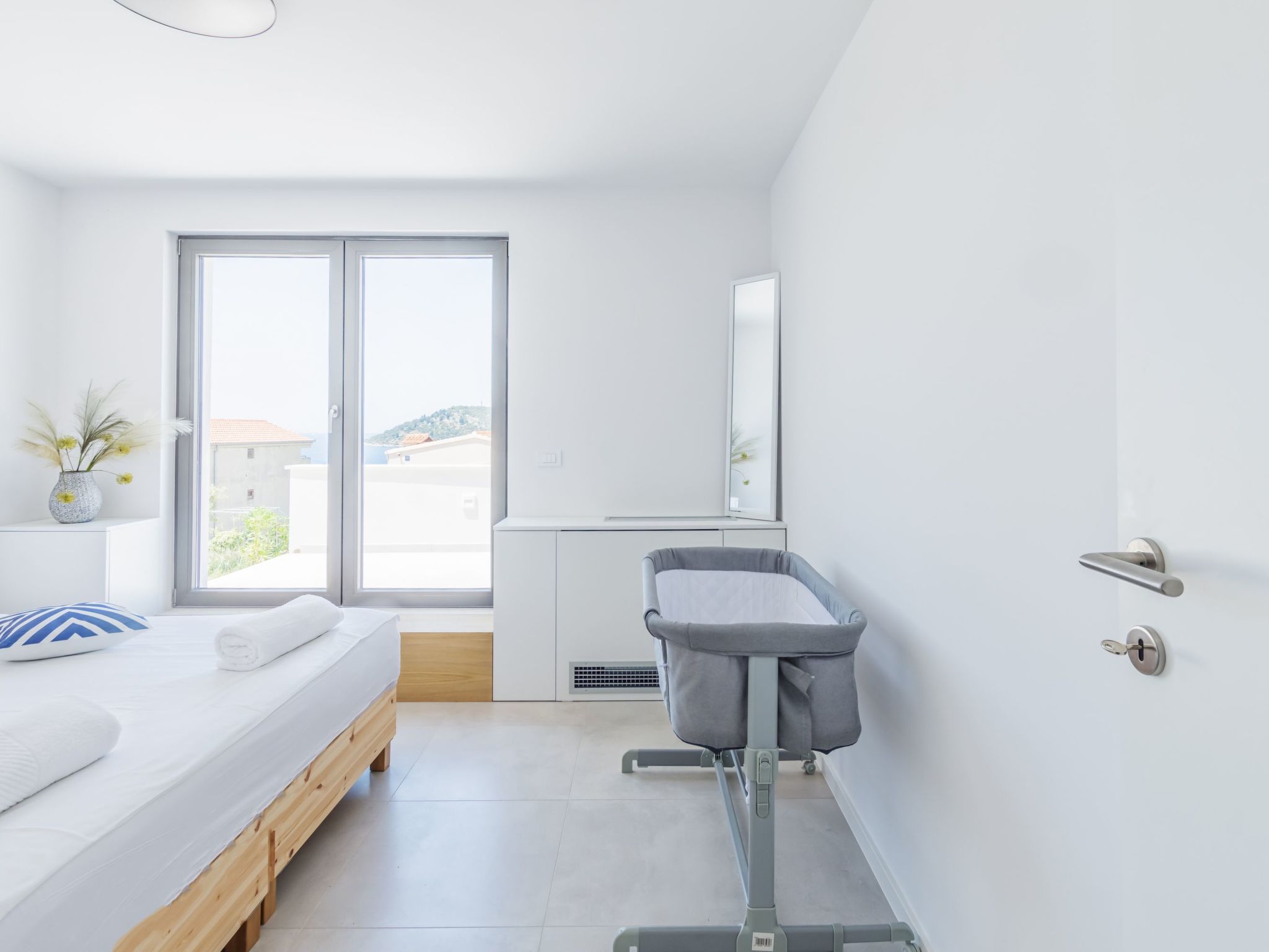 Villa Tyra-Image-tags.info