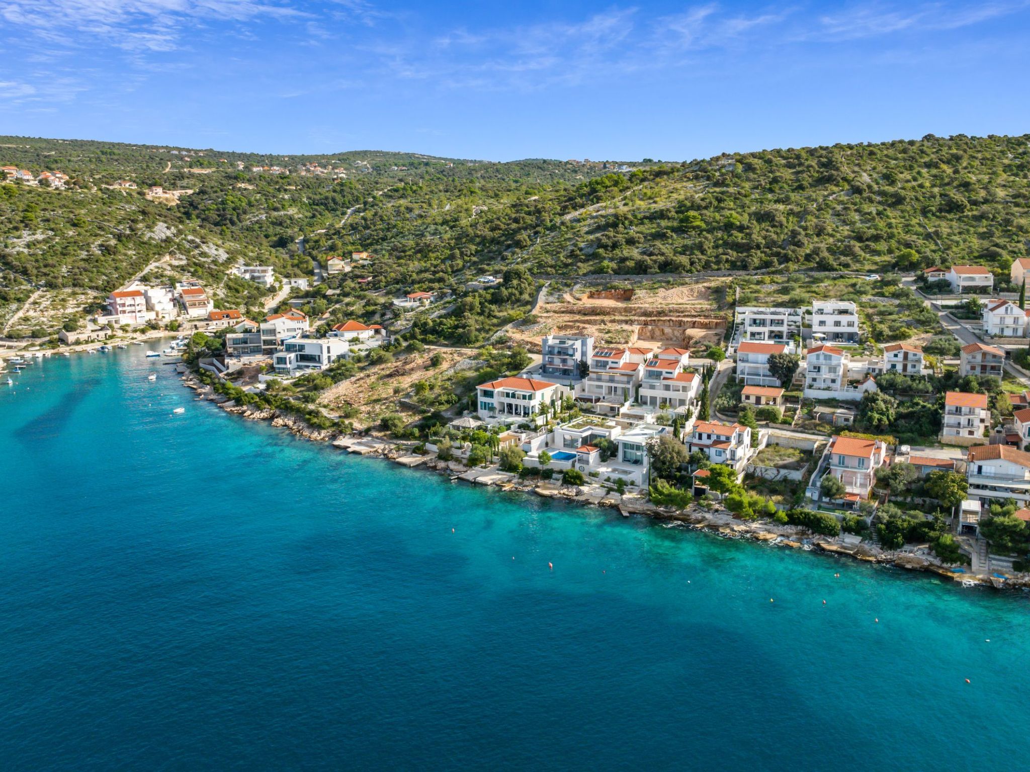 Villa Tyra-Image-tags.info