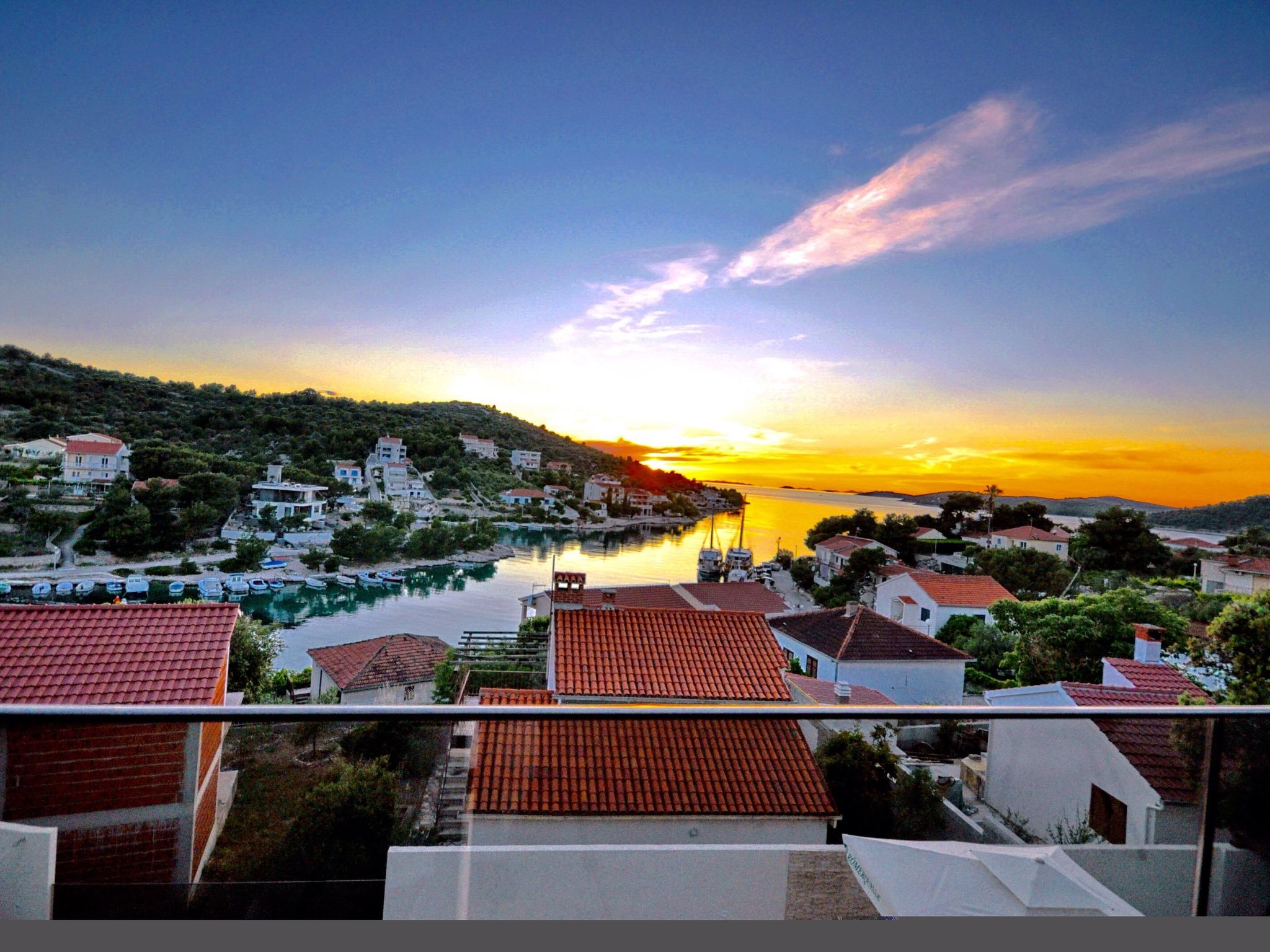 Charmante und luxuriöse Villa La Casa del capitano-Binnen