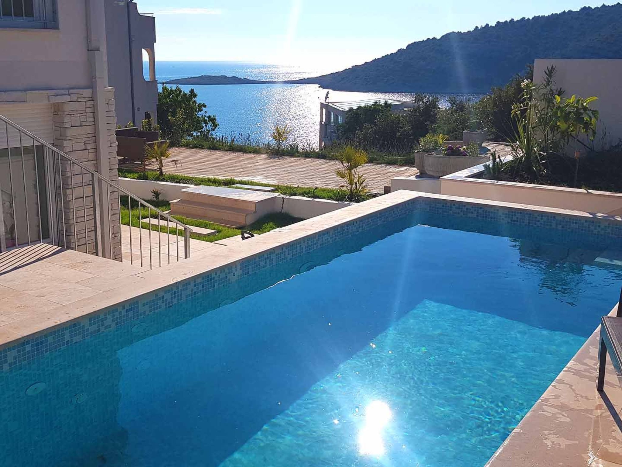 Schöne Villa Stella mit Meerblick und beheiztem Pool