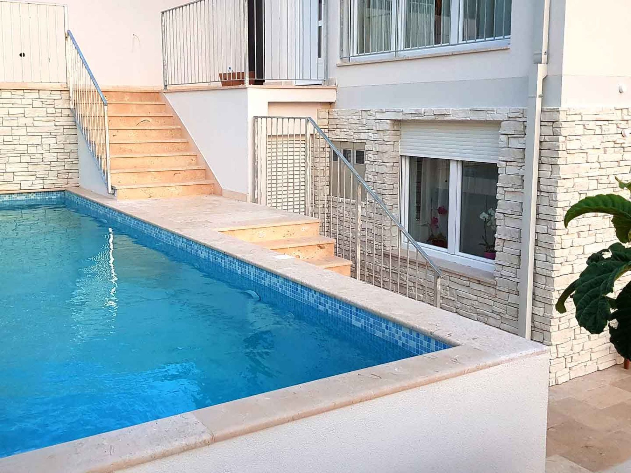 Schöne Villa Stella mit Meerblick und beheiztem Pool-Draußen