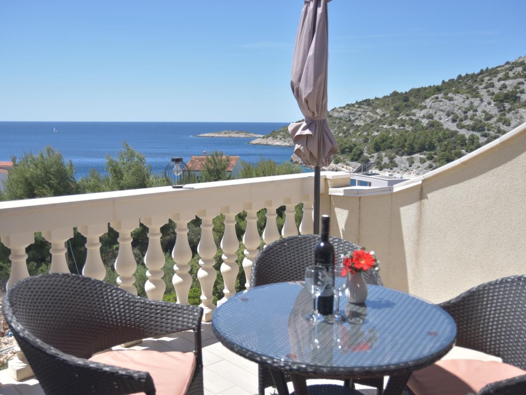 Vakantiehuis met zwembad in Rogoznica/Razanj (Kroatië) voor 4 personen