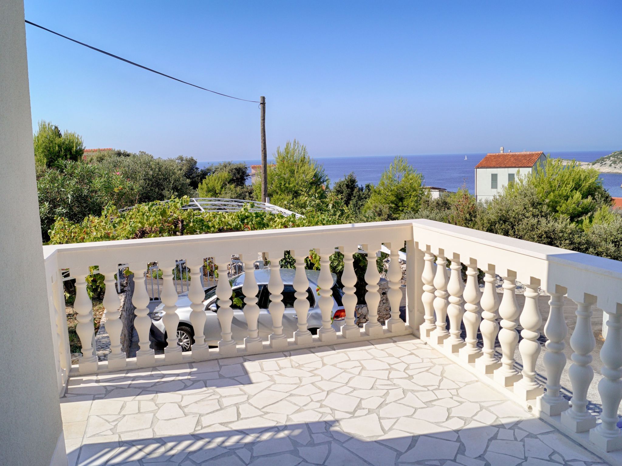 4-star villa "Luger" - ground floor, 150m to the sea, terrace with sea view, winter garden, 2015 NEW The villa is located in the quiet, Dalmatian village of Razanj in a quiet side street. 150 metres f..