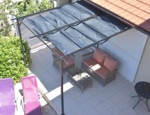 Vrijstaande bungalow met privézwembad op 150m van zee in Ražanj - thumbnail 2
