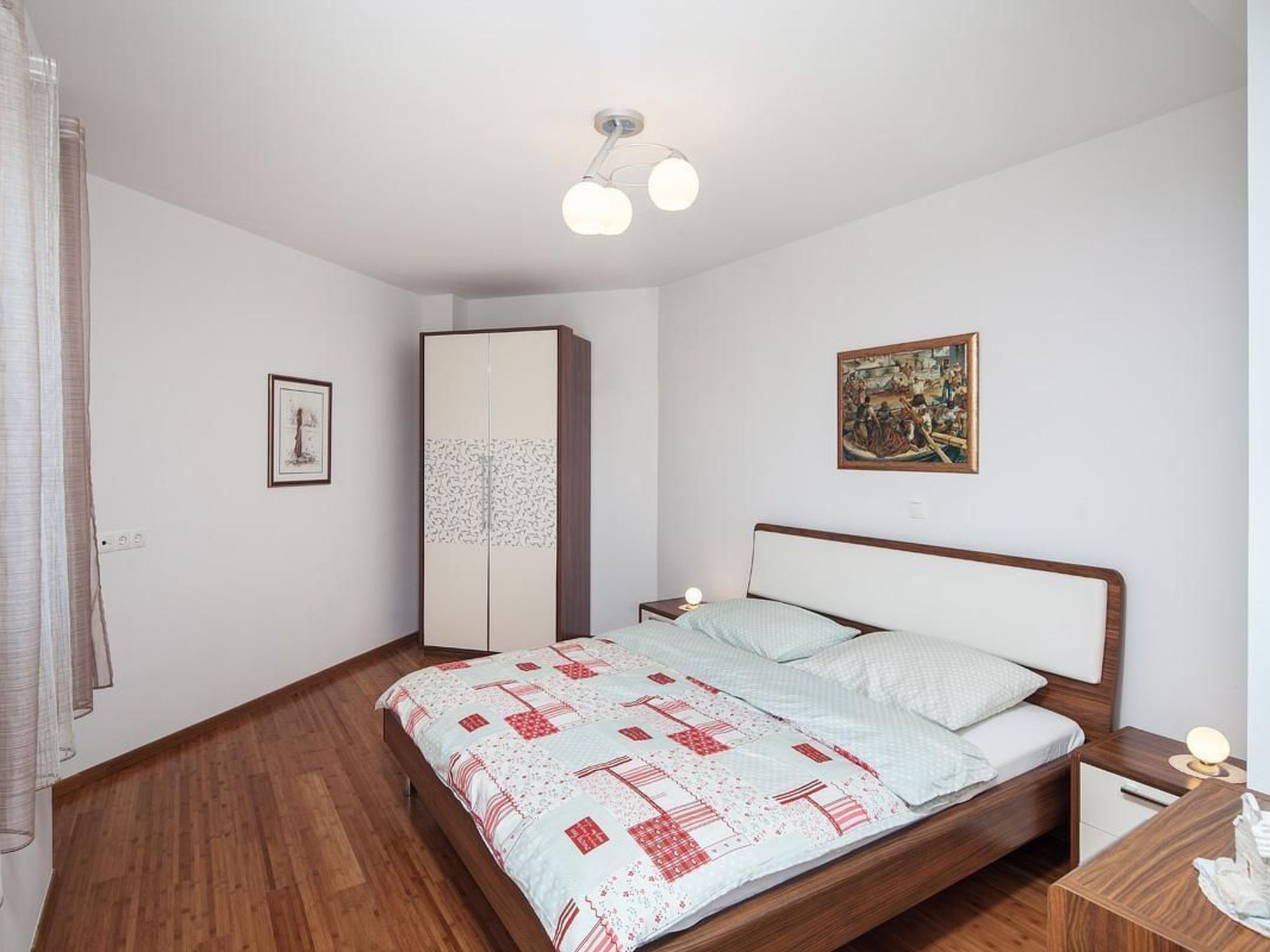 Luxuriöses Ferienhaus mit Pool direkt am Meer-Drinnen