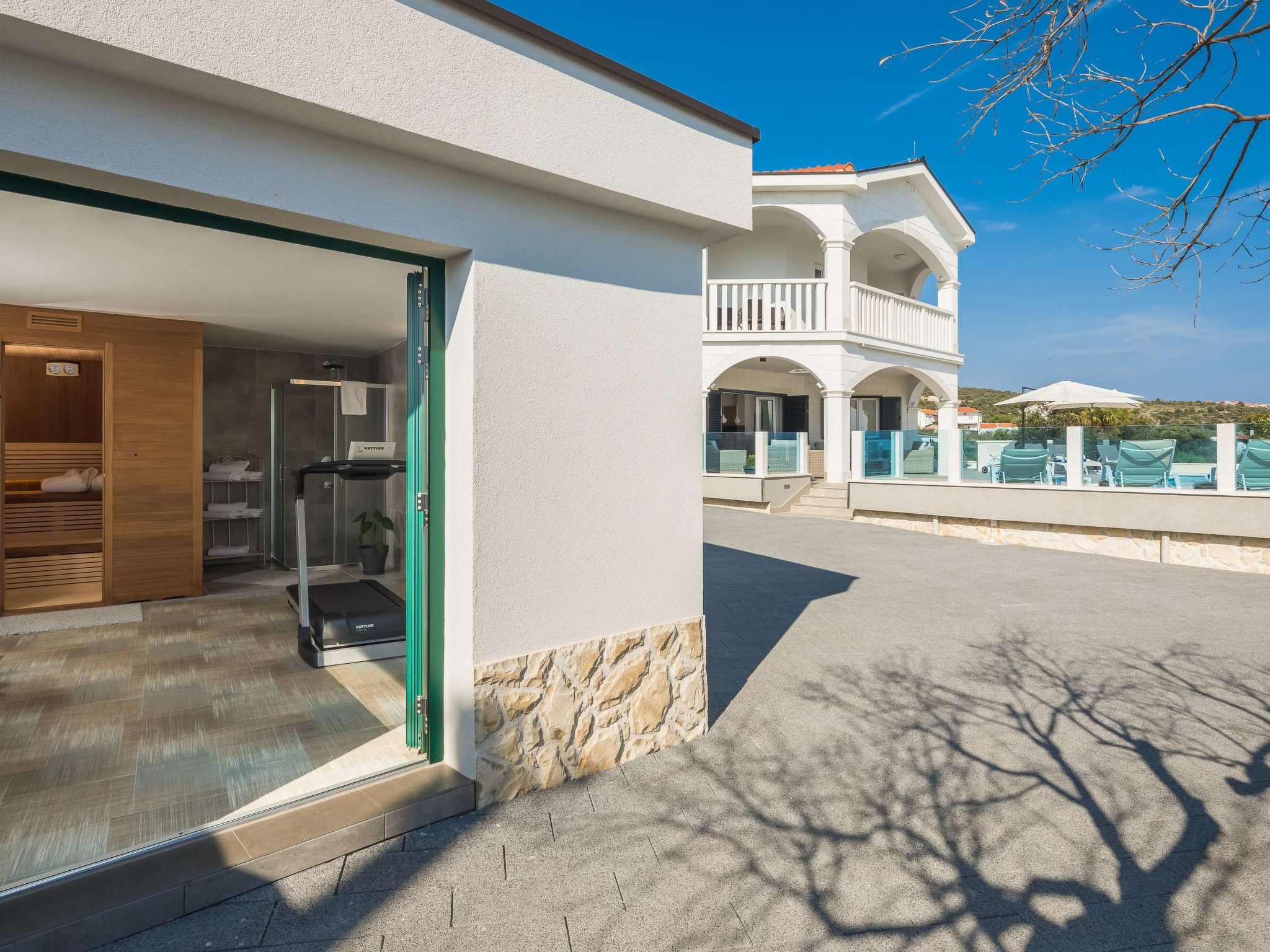 Charmante Villa Ivelja-Binnen