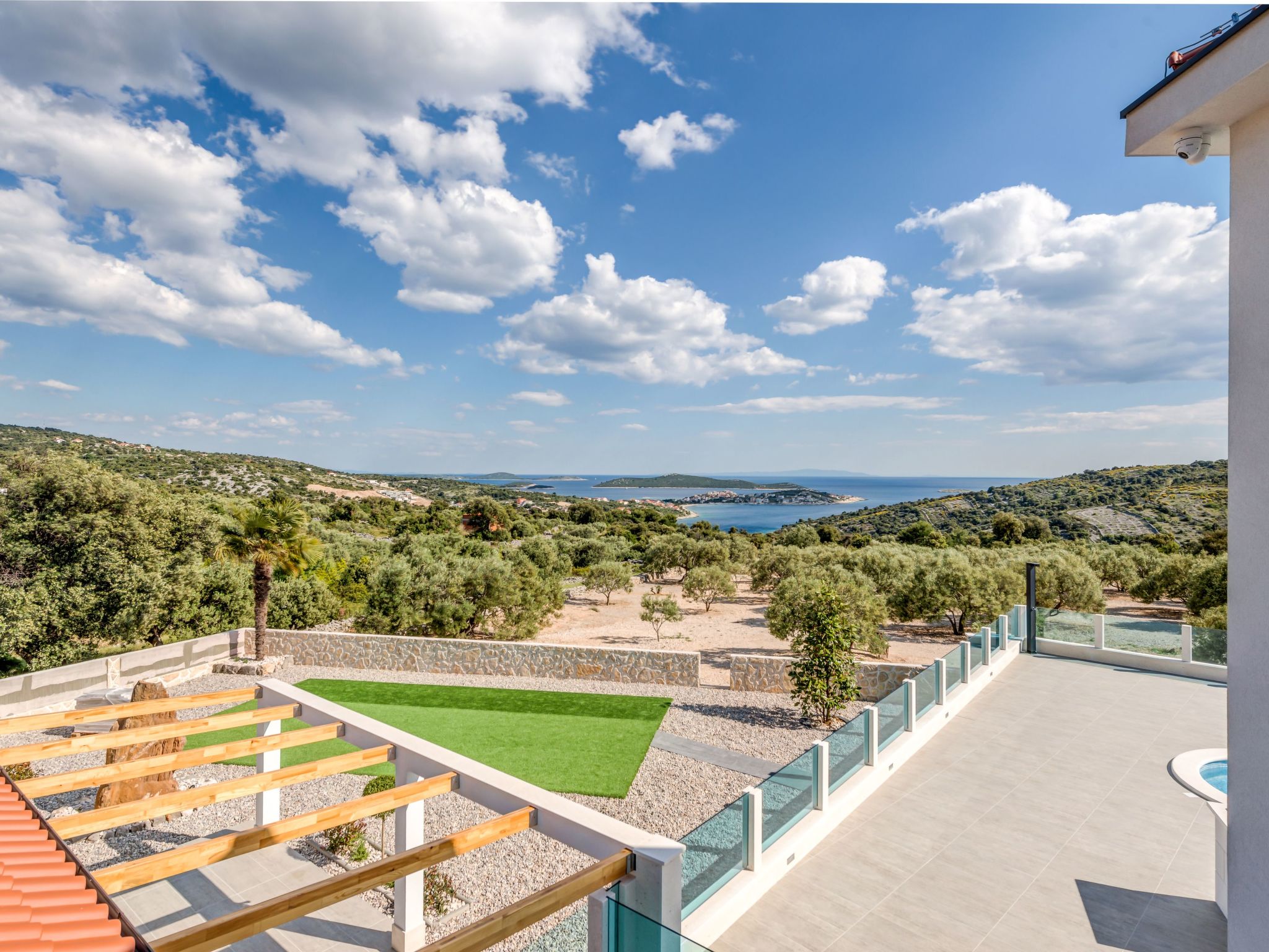 Charmante Villa Ivelja-Binnen