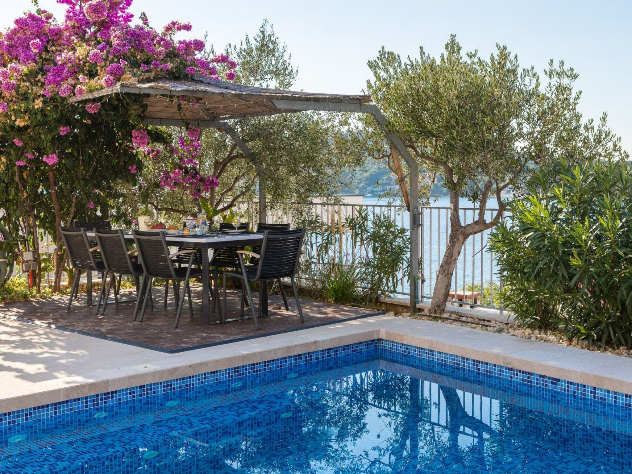 Villa mit Hydromassage und beheiztem Pool-Inside