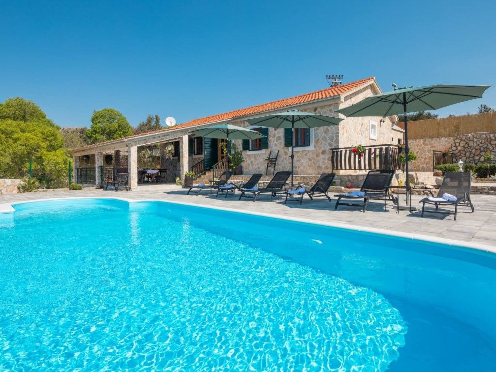 Vakantiehuis met privé zwembad in Podorljak (Kroatië) voor 6 personen