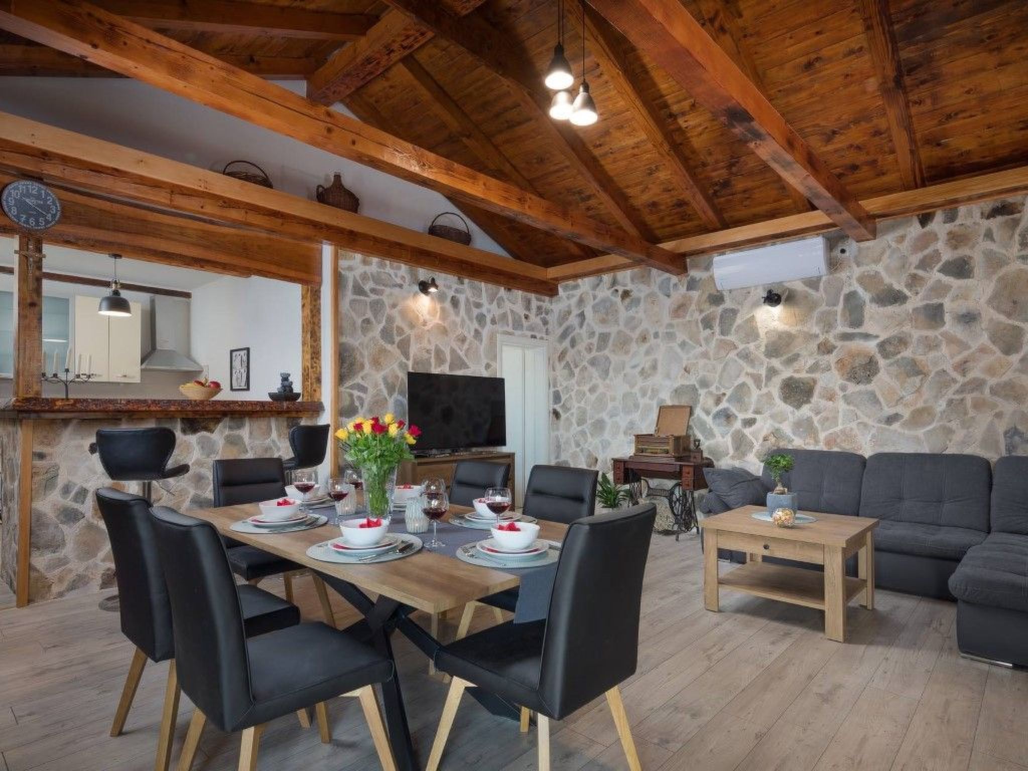 Villa Adamaris-Binnen