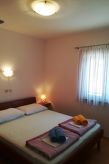 Romantisch appartement vlakbij zee met overdekt terras in Podorljak - thumbnail 5