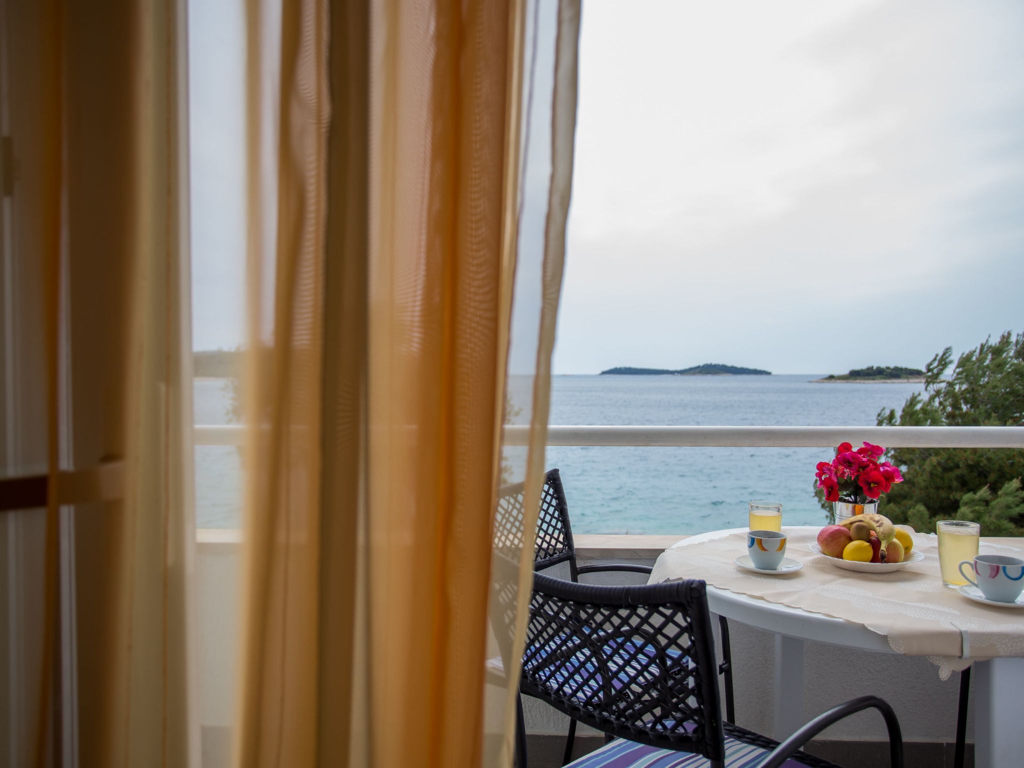 Mit Blick auf das Wasser-Image-tags.info