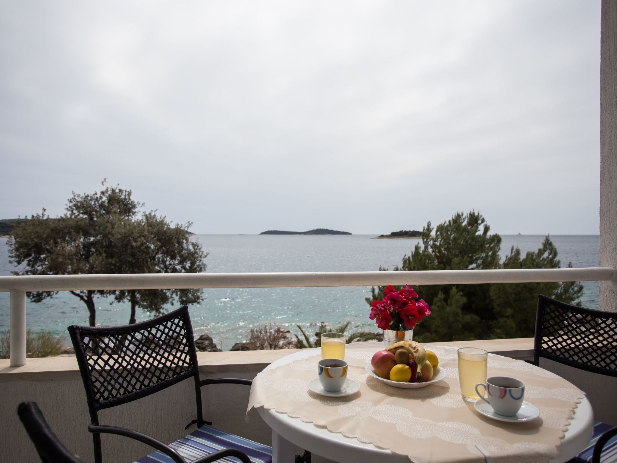 Mit Blick auf das Wasser-Image-tags.info