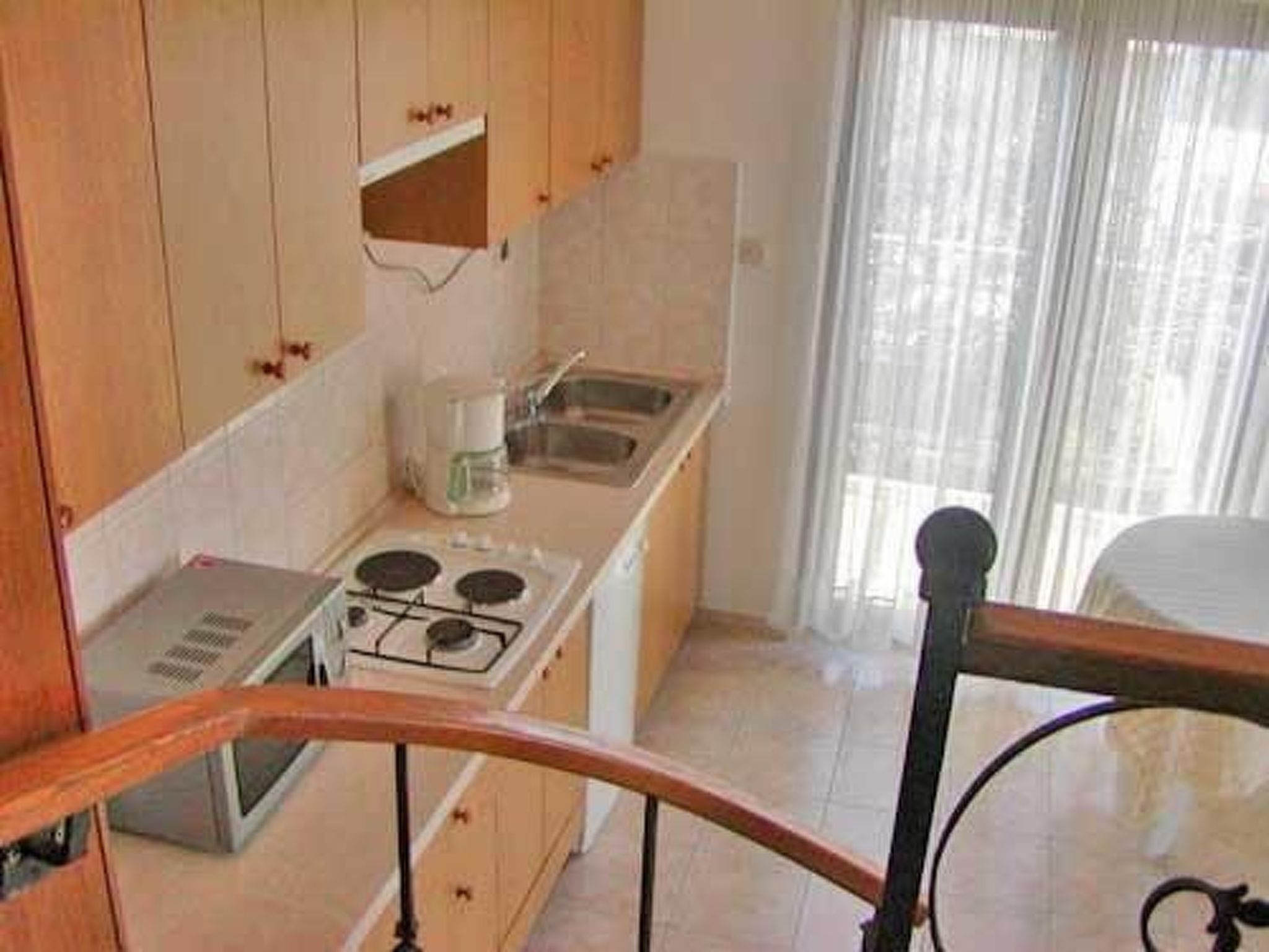 Sunara mit Terrasse und Kinderpool-Drinnen