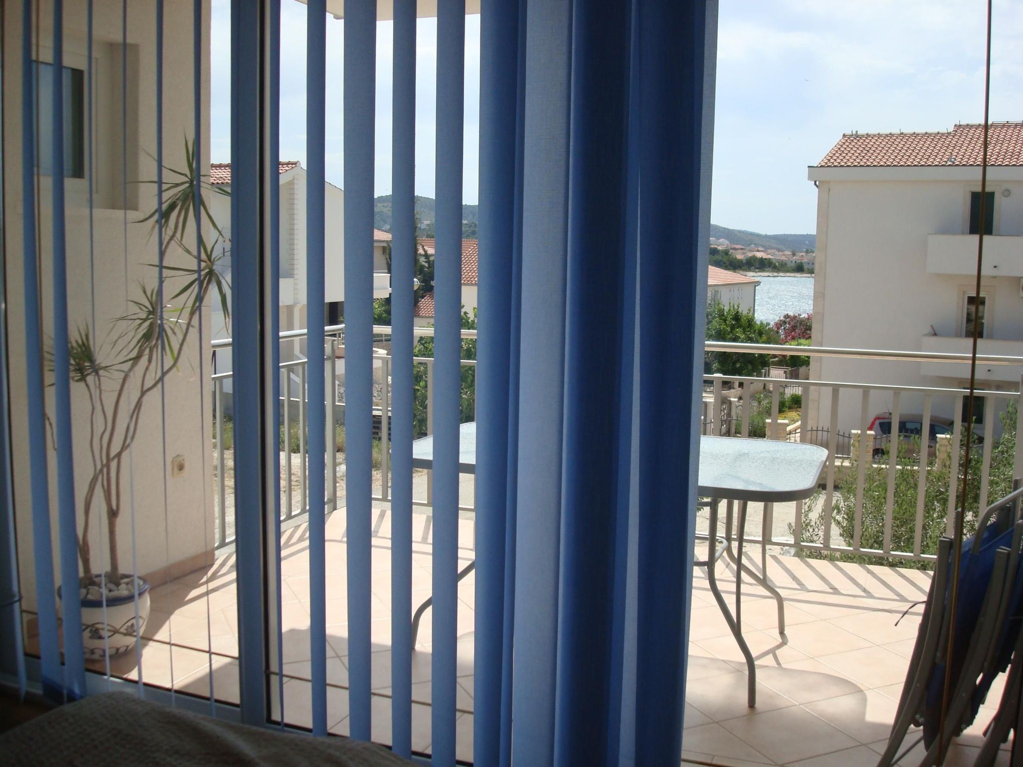 In Zečevo Rogozničko mit Großem Balkon