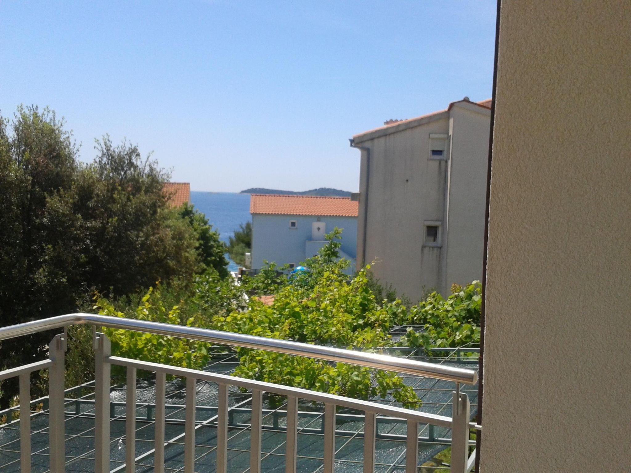 In Zečevo Rogozničko mit Großem Balkon - Image-tags.info