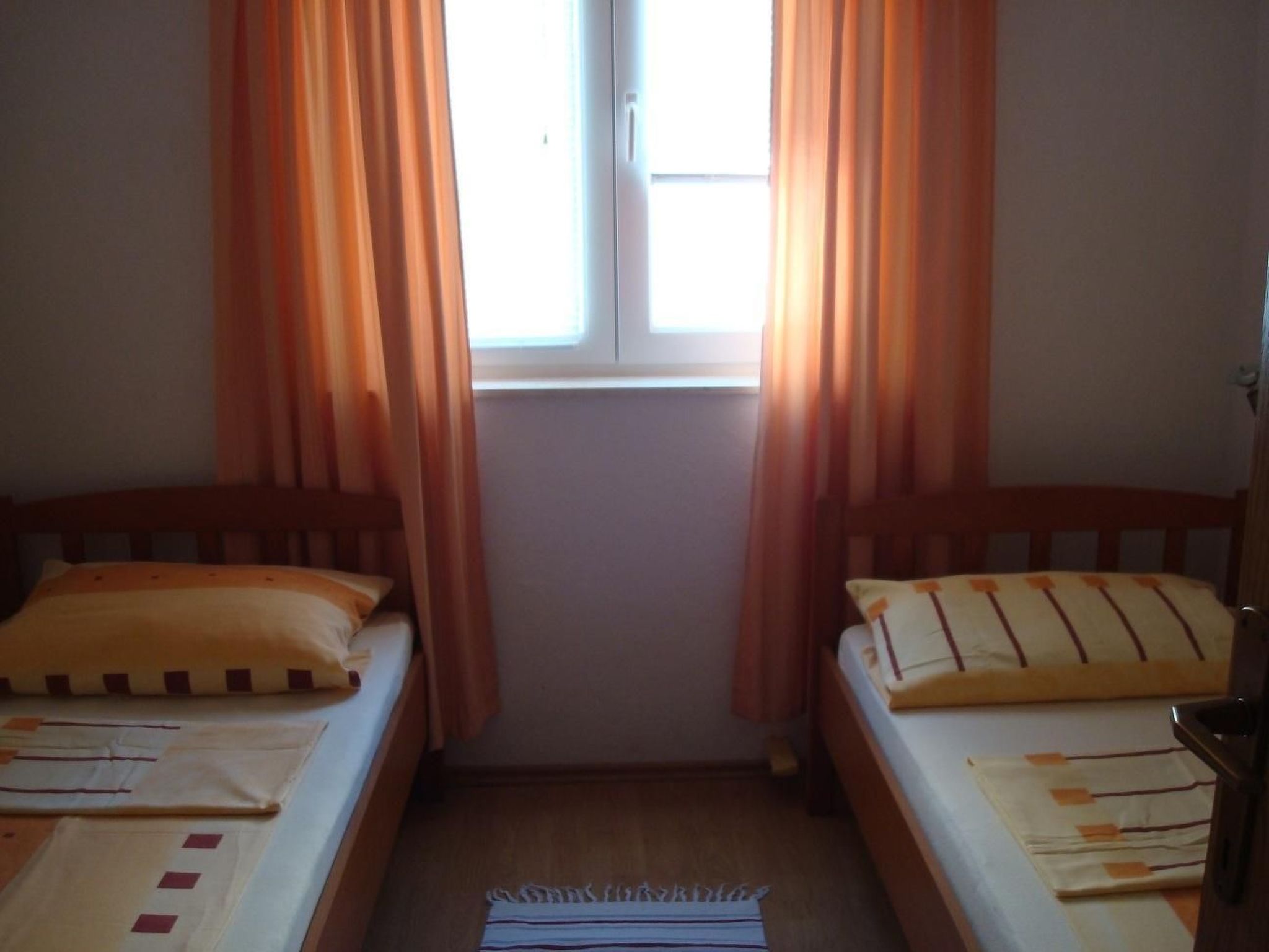 Appartement in Zečevo Rogozničko mit Großem Balkon