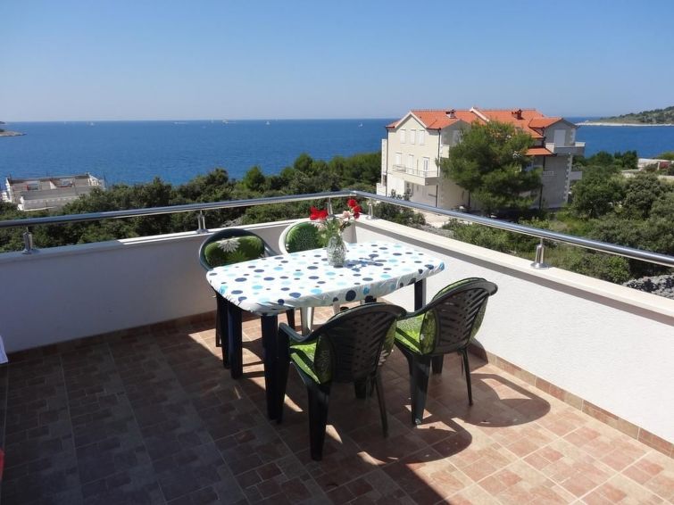 Appartement Minea B mit herrlichem Meerblick