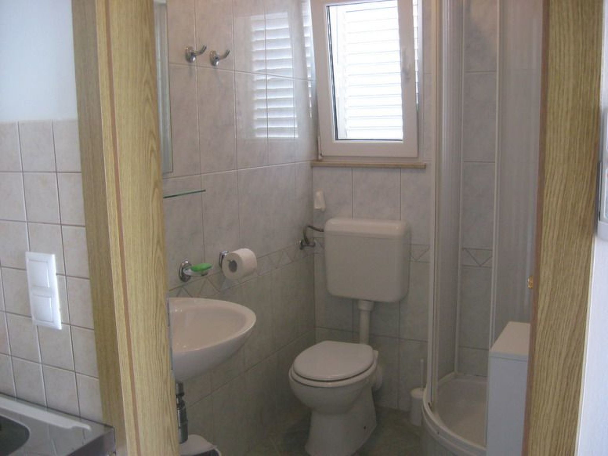 Mit Blick auf das Wasser