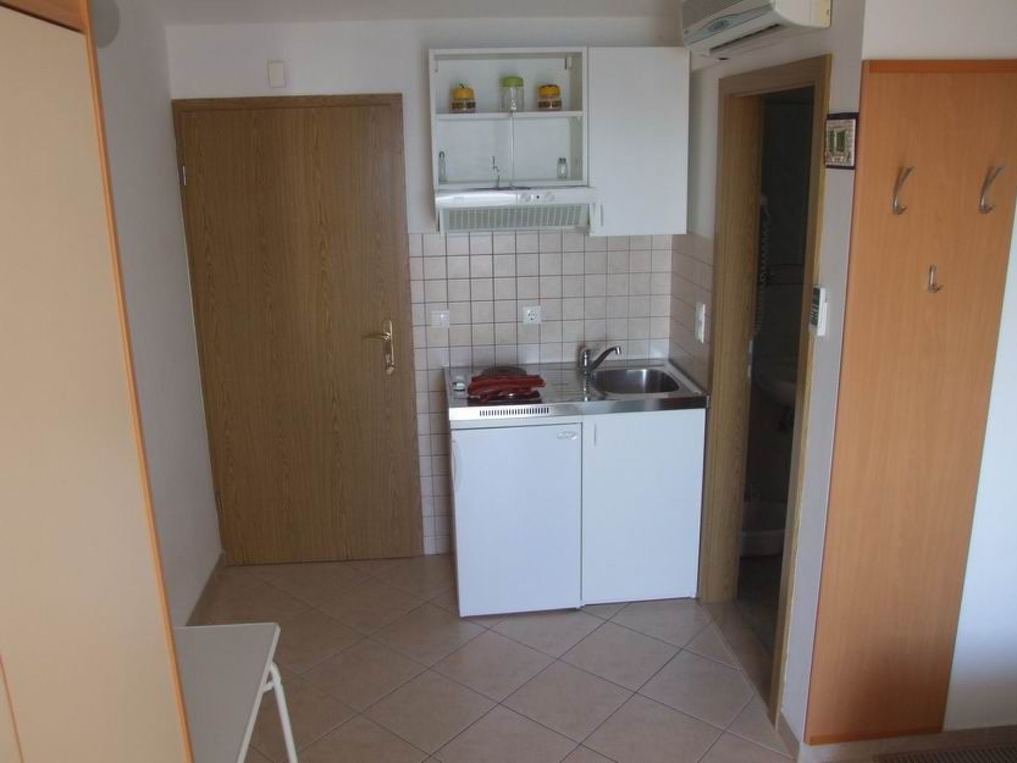 Wohnung mit Blick auf das Wasser-Image-tags.info