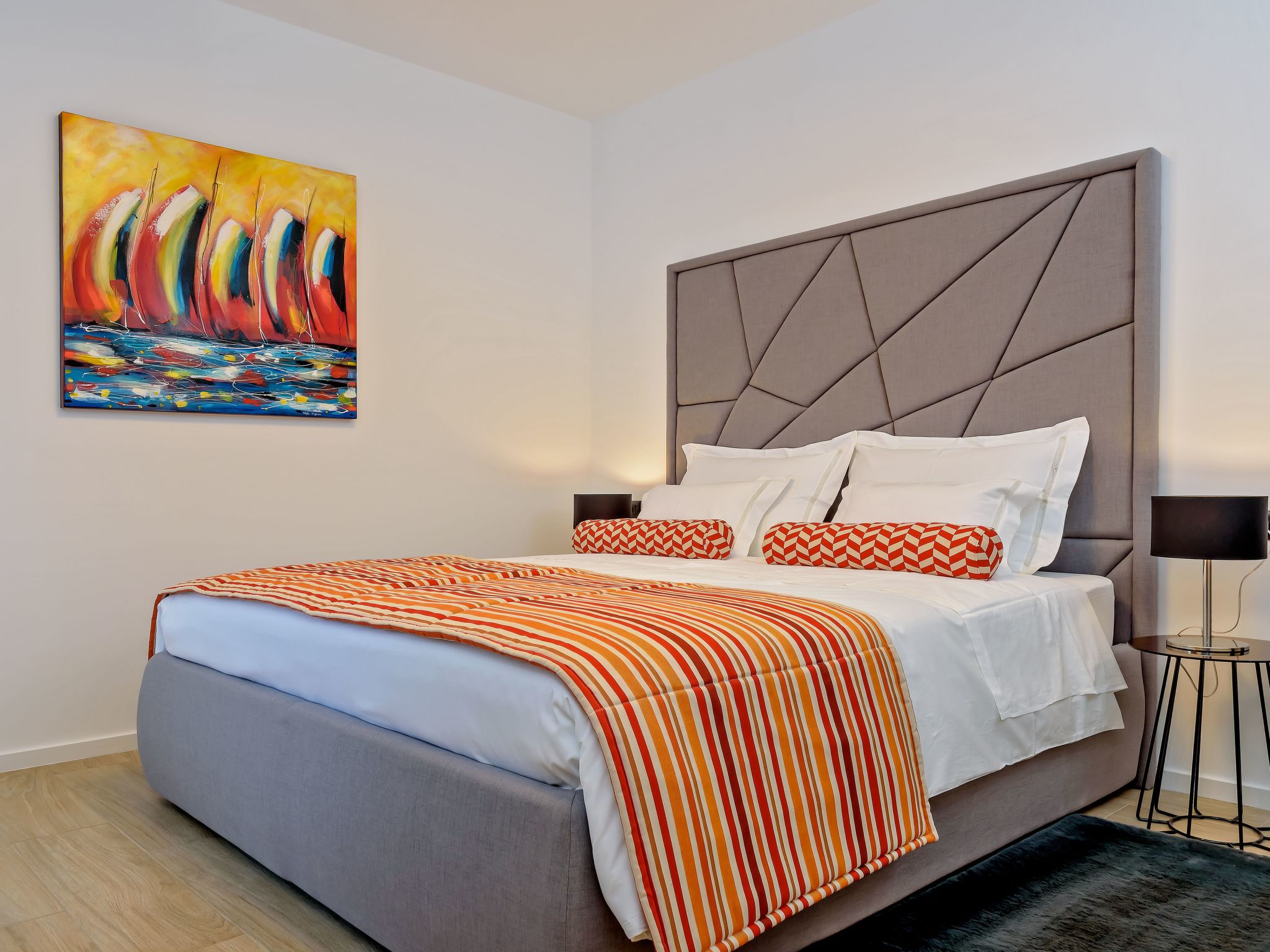 Luxuriöse Villa mit Innenpool-Image-tags.info