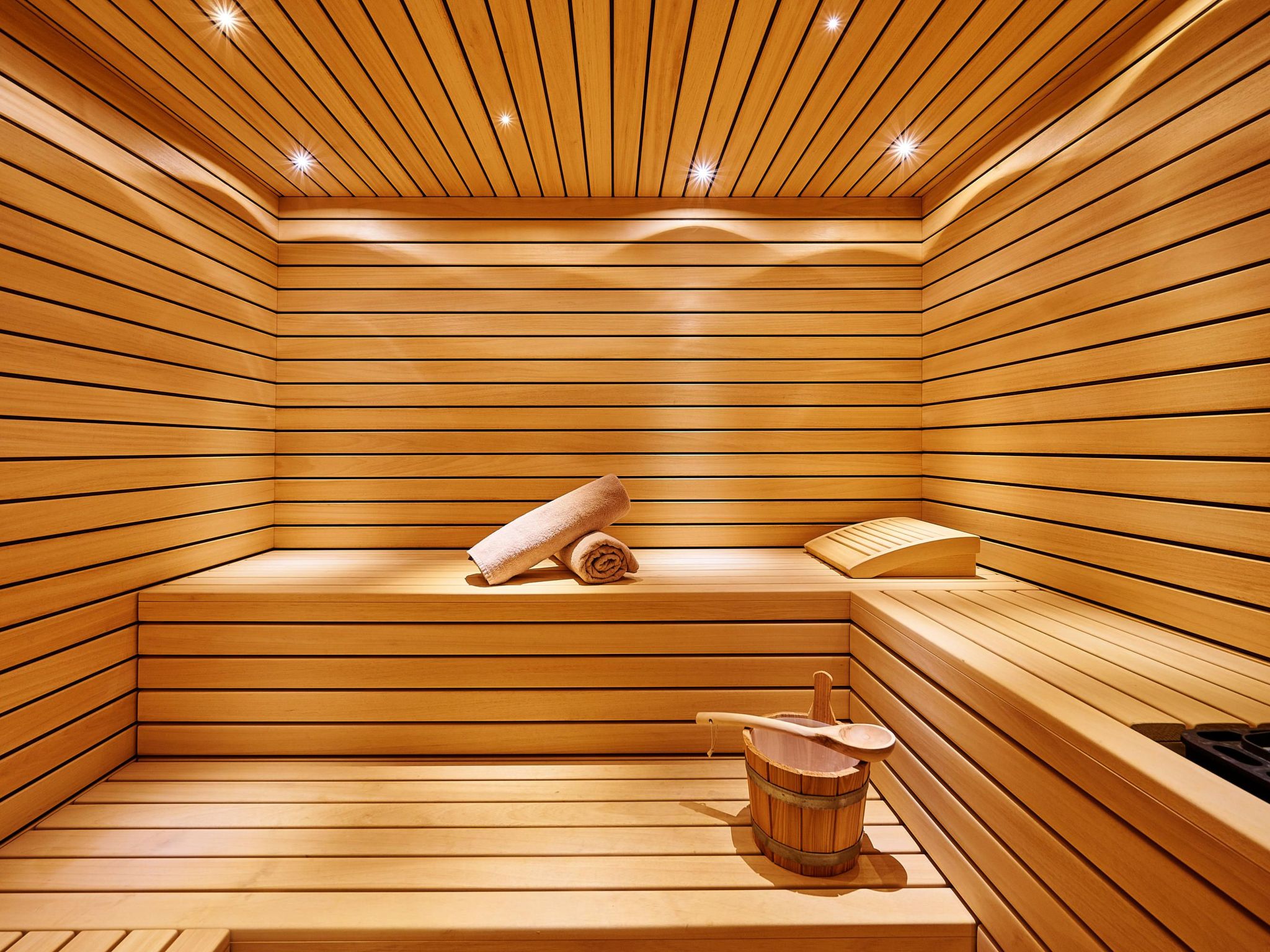 Luxuriöse Villa mit Innenpool-Image-tags.info