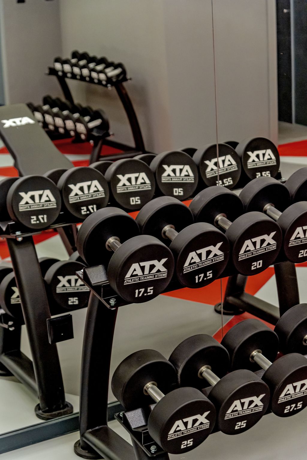 Luxuriöse Villa mit Innenpool-Image-tags.info